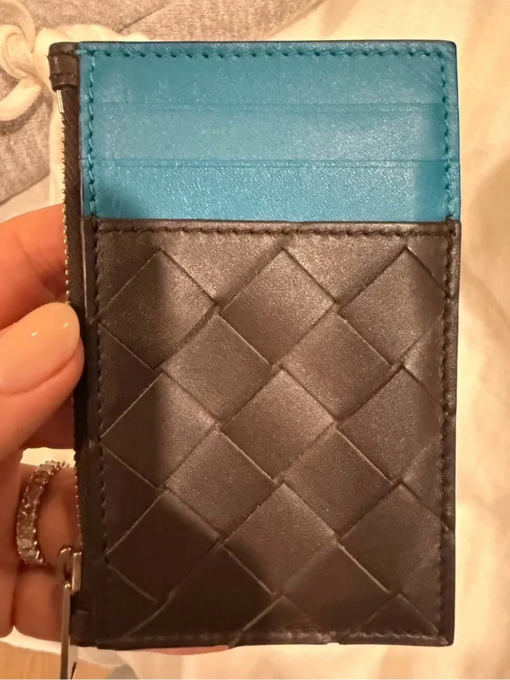 Brand new Bottega Veneta Intrecciato Zipped Card Case- chocolate and blue